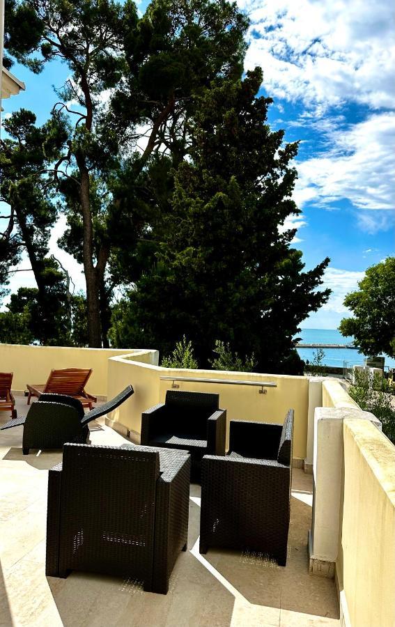 Aria Deluxe Superior 5 Star Apartment, Your Piece Of Heaven By The Sea & Park, With Sea & Park View Lägenhet Novigrad Istria
